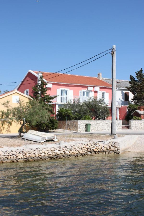 Rooms By The Sea Kustici, Pag - 6288 المظهر الخارجي الصورة