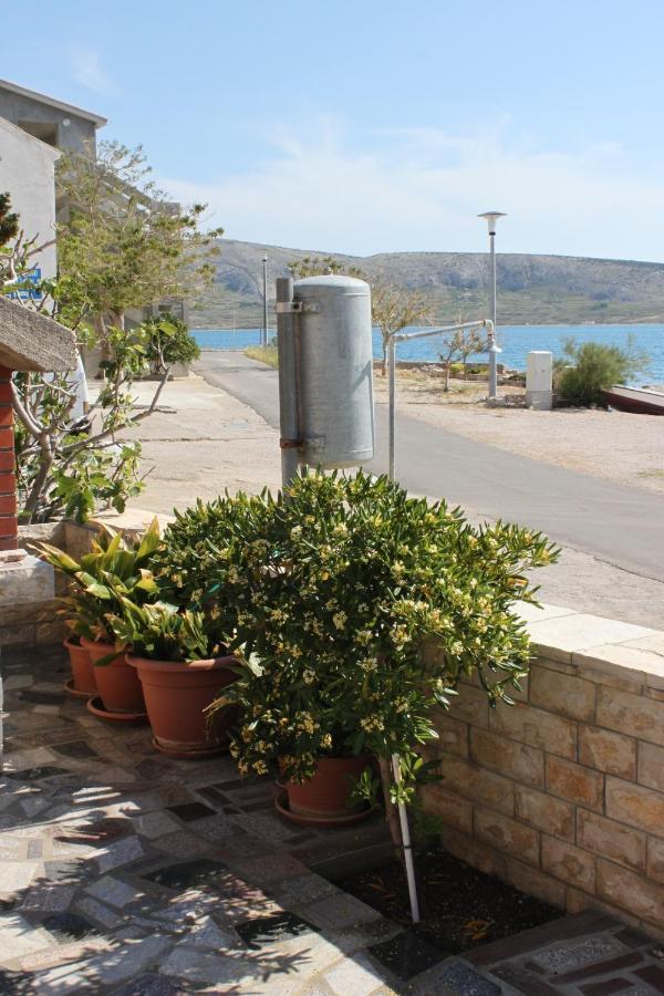 Rooms By The Sea Kustici, Pag - 6288 المظهر الخارجي الصورة