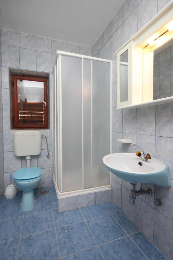 Rooms By The Sea Kustici, Pag - 6288 المظهر الخارجي الصورة